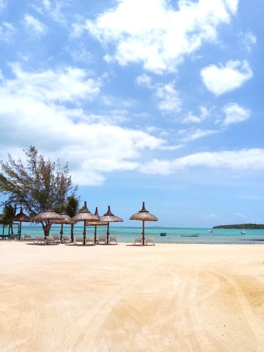 Strand` Preskil Island Resort