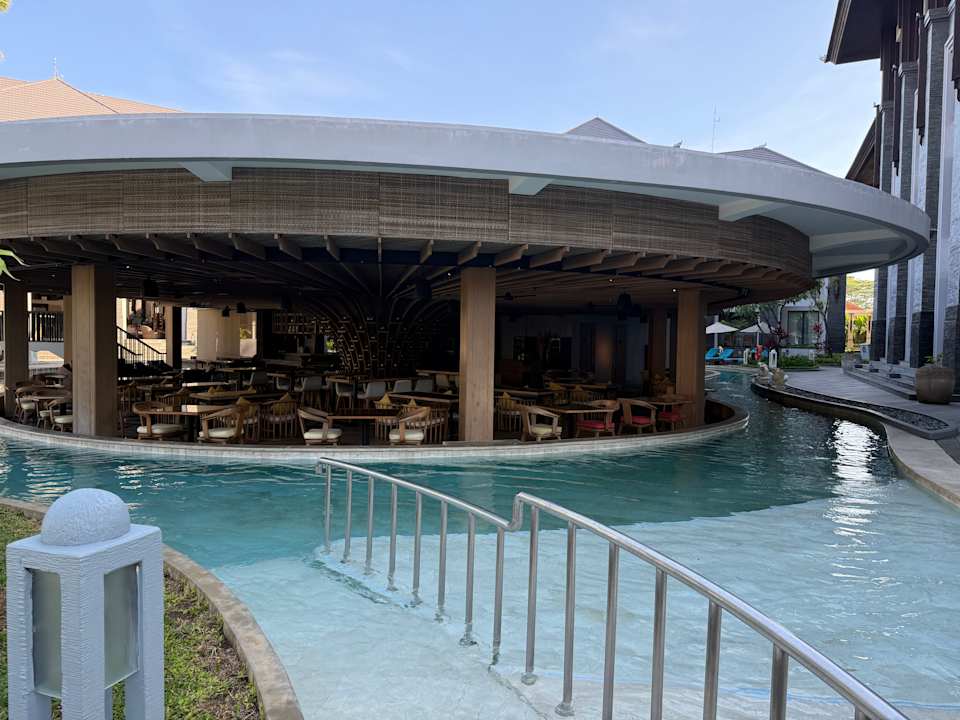 Pool Courtyard by Marriott Bali Nusa Dua
