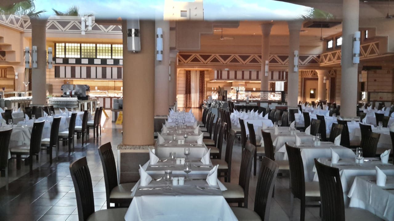 Hauptrestaurant mit buffet Hotel Riu Touareg