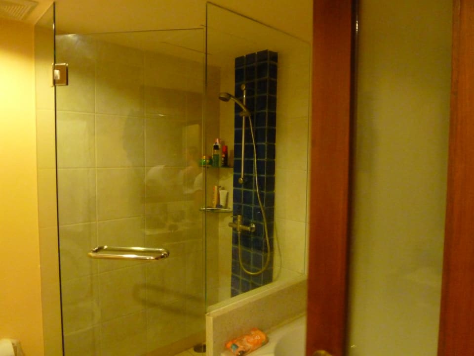 Badezimmer The Briza Beach Resort Khaolak