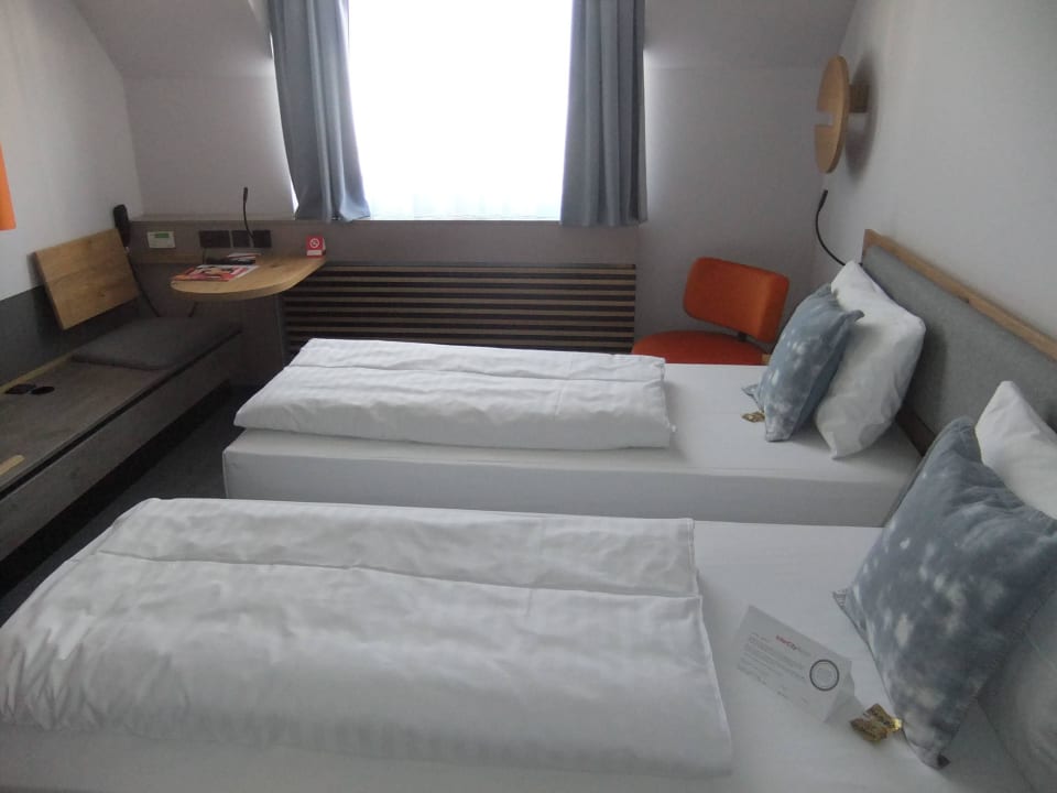 Einzelbetten sind zusammenschiebbar Flemings Hotel Frankfurt-Central