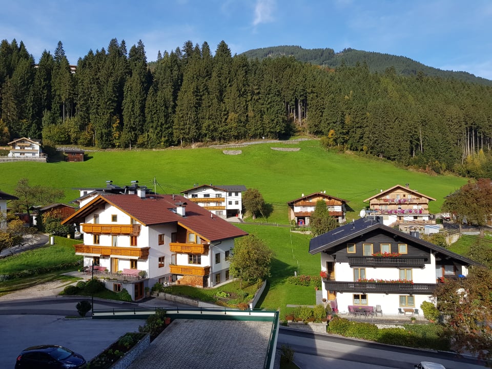 Ausblick Platzlhof - Mein Hotel im Zillertal