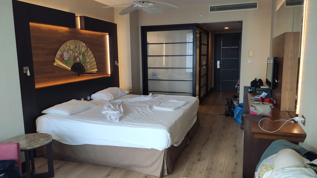 Zimmer Limak Lara Deluxe Hotel & Resort