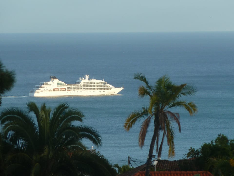 Blick vom Balkon auf Kreuzfahrtschiff Quinta Jardins do Lago