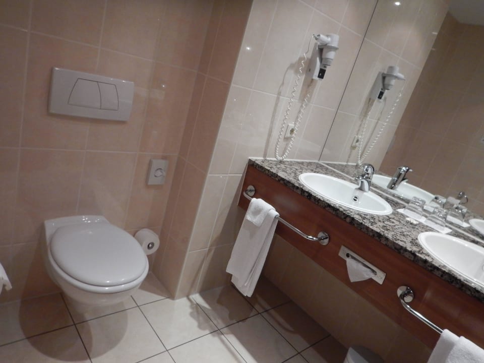 Bad Dorint Hotel am Dom Erfurt