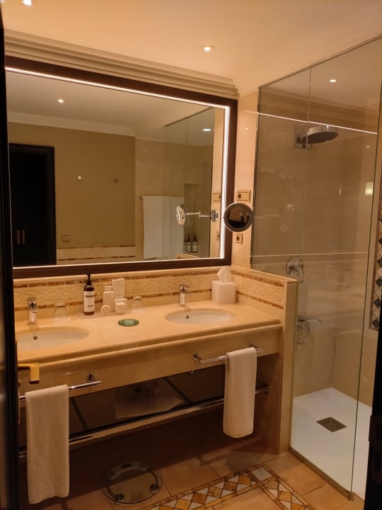 Zimmer Secrets Bahia Real Resort & SPA