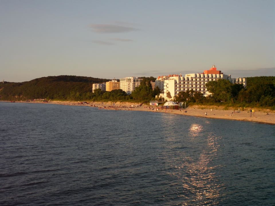 Blick von der Seebrücke Vestina Wellness & Spa Hotel