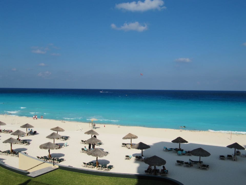 Hoteleigener Strand Hilton Cancun Mar Caribe All-Inclusive Resort