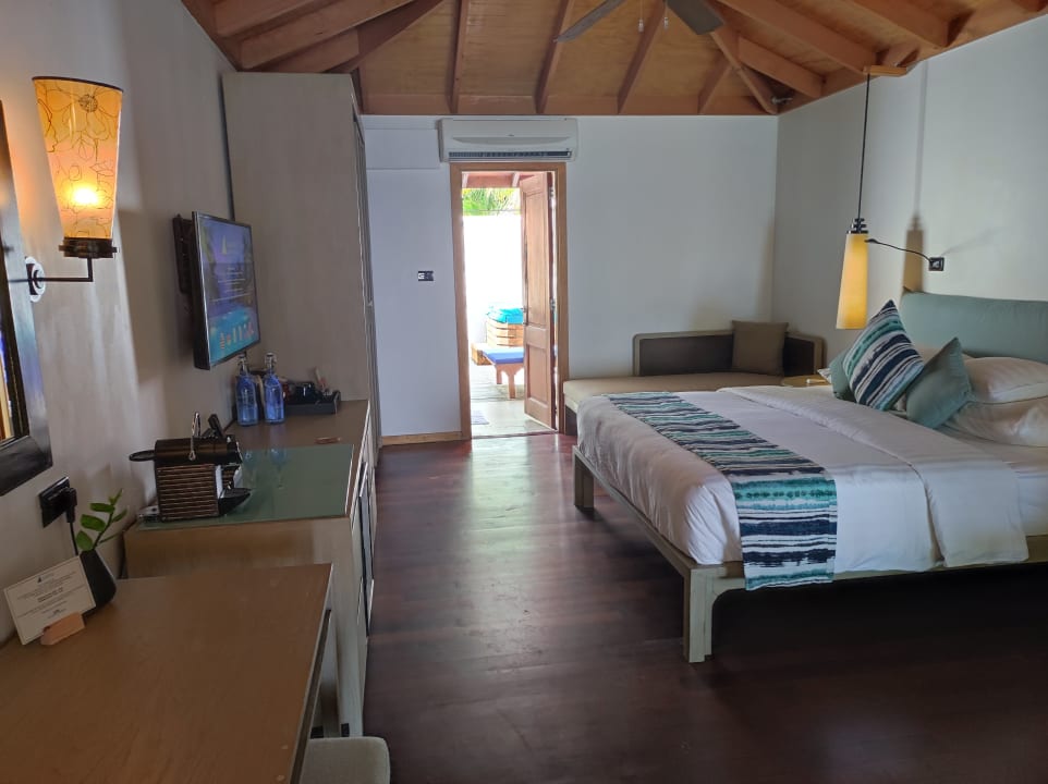 Zimmer Vilamendhoo Island Resort & Spa