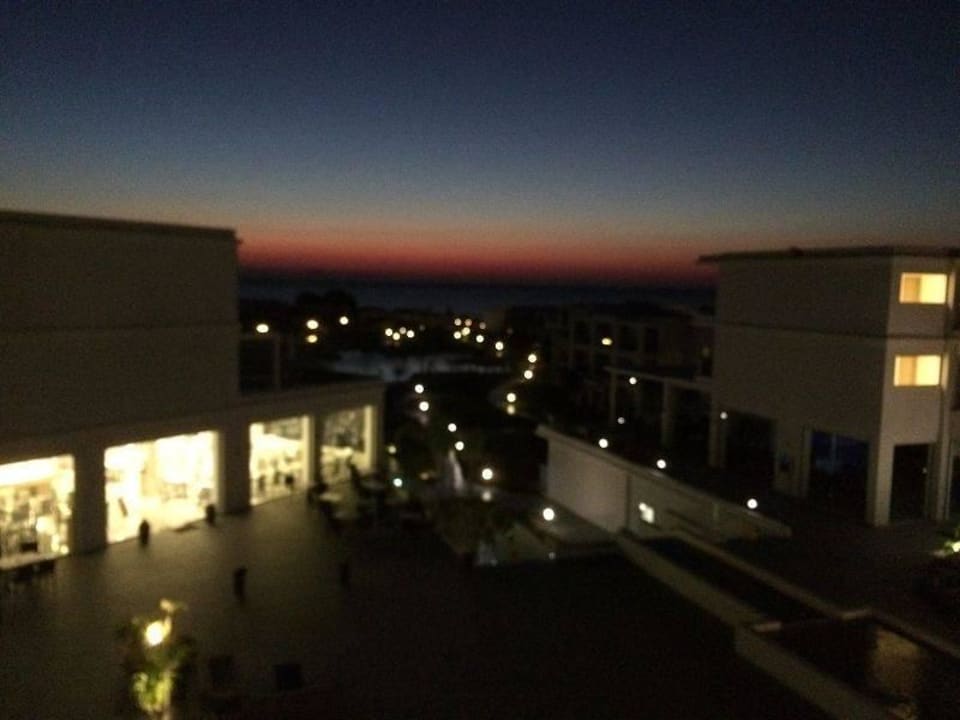 Sonnenaufgang Asterias Beach Resort