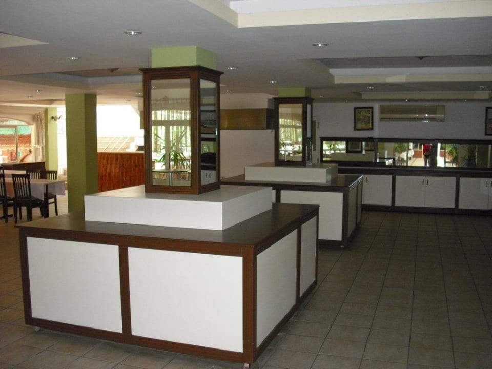 Speiseausgabe im Resort Armas Gül Beach