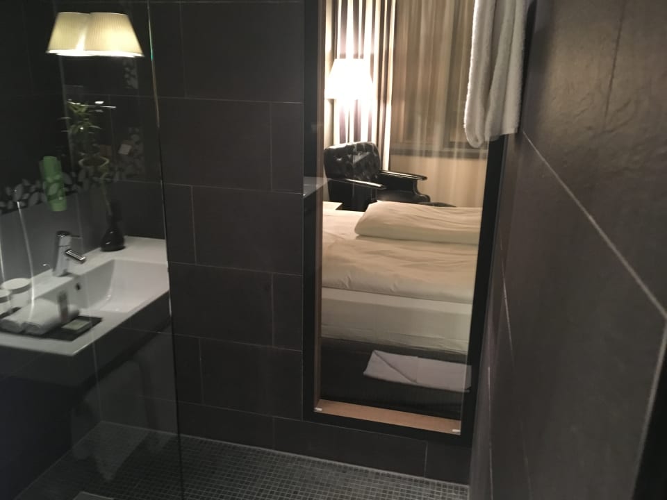 Zimmer Mövenpick Hotel Stuttgart Airport
