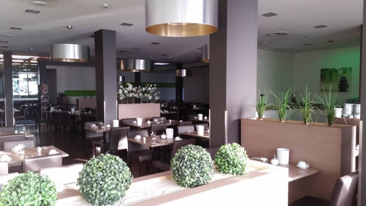 Frühstücksbereich Holiday Inn - the niu, Fusion Hamburg St. Georg