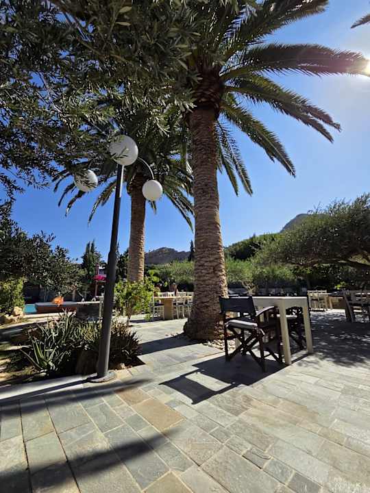 Gartenanlage Paralos Irini Mare