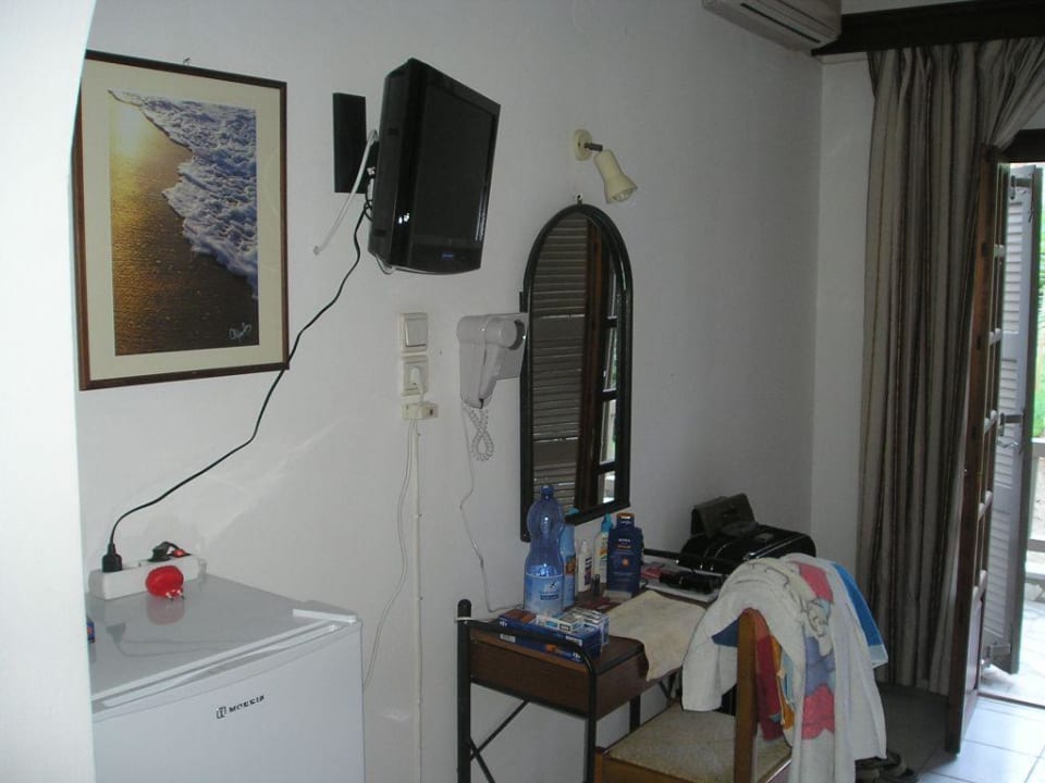 Valley Village - Zimmer in (altem) Bungalow Matala Valley Village