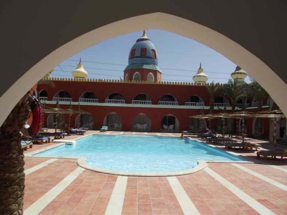 Pool im 200-Bereich Pickalbatros Alf Leila Wa Leila Resort - Neverland Hurghada