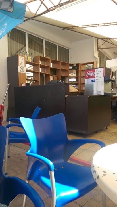 "Poolbar" + Selbsbedienungsbar zum Essen!! Hotel Calypso