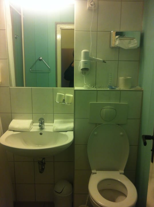 Badezimmer AHORN Berghotel Friedrichroda