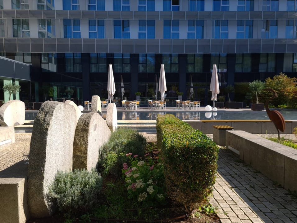 Außenansicht Lufthansa Seeheim