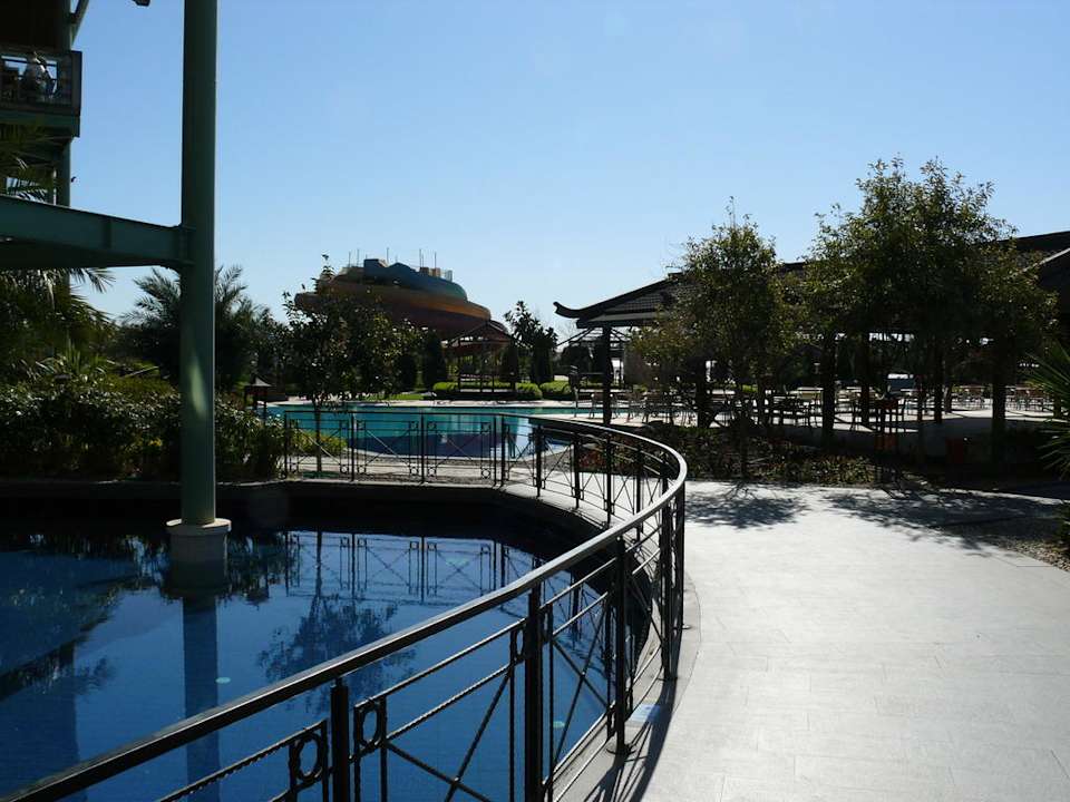 Pool und Garten Limak Lara Deluxe Hotel & Resort