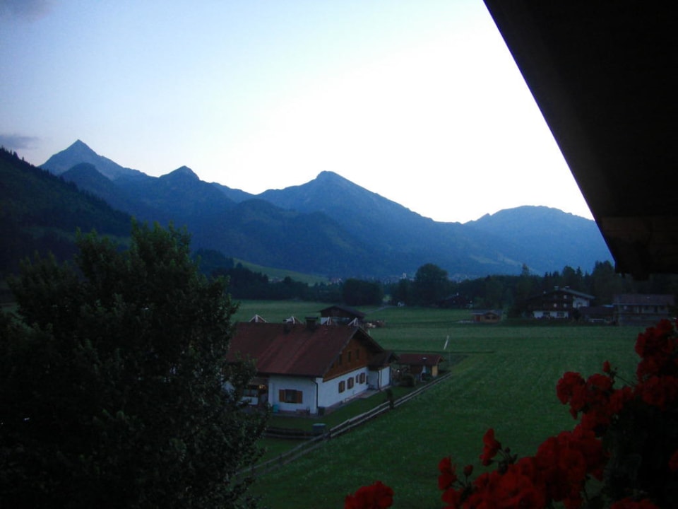 Ausblick auf die Berge Wellnesshotel Engel