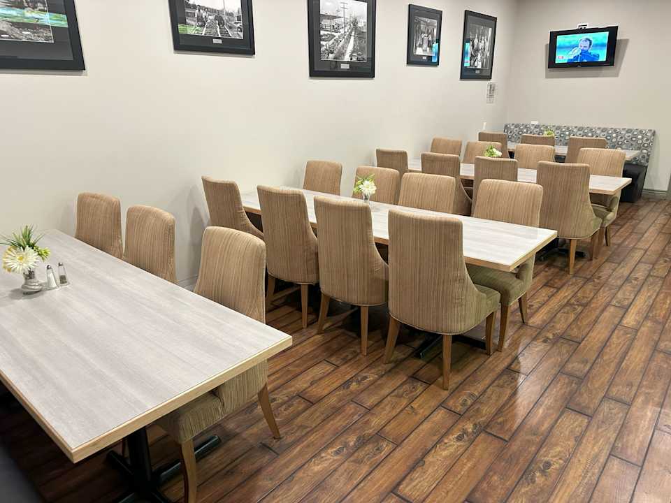 Gastro Royal Anne Hotel