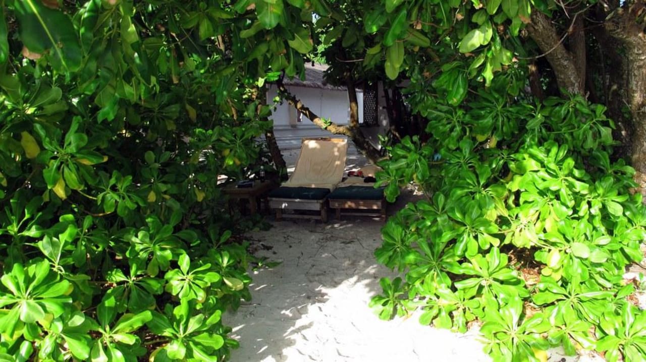 Strandabschnitt Bungi 161 NH Collection Maldives Reethi Resort