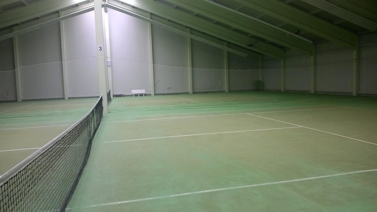 Tennishalle  Hotel Sonnenhof