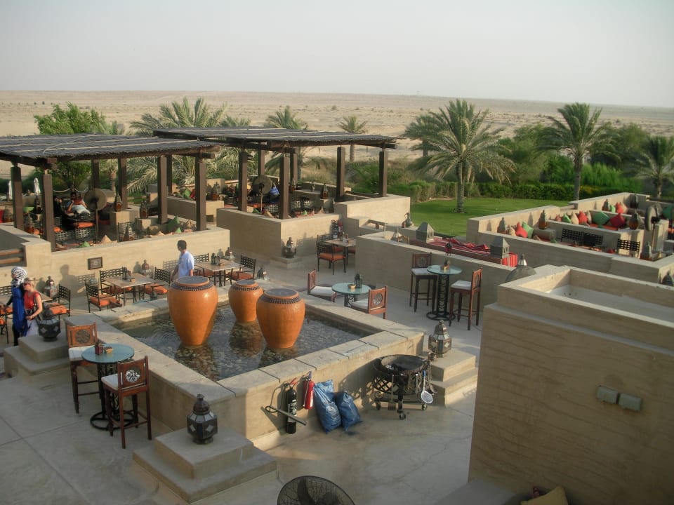 Traumhafter Lounge/Bar Bereich Hotel Bab Al Shams Desert Resort & Spa
