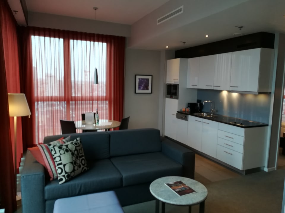 Zimmer Adina Apartment Hotel Frankfurt Neue Oper