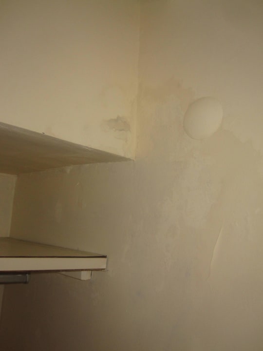 Freuchte Wände und Schimmel Club Resort Atlantis