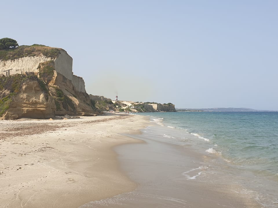 Strand Hotel Kouros Palace