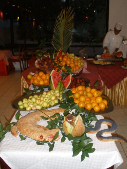 Reichlich Obst und Gemüse Caribbean World Monastir