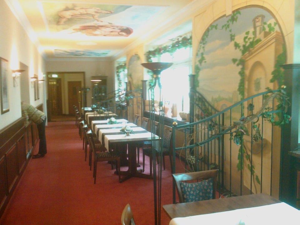 Durchgang zum Restaurant Sure Hotel by Best Western Essener Hof