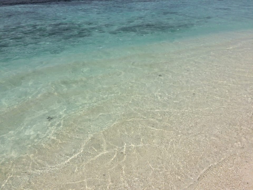 Strand Mirihi Island Resort