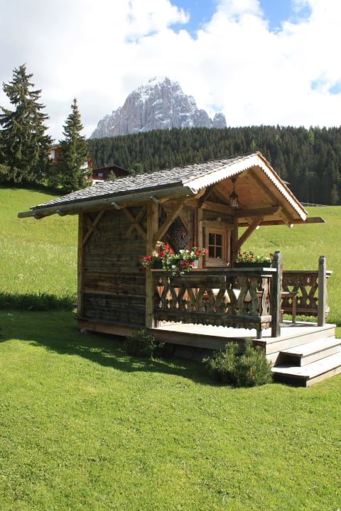 Gartenhaus mit Langkofel Mountain Chalet Pra Ronch
