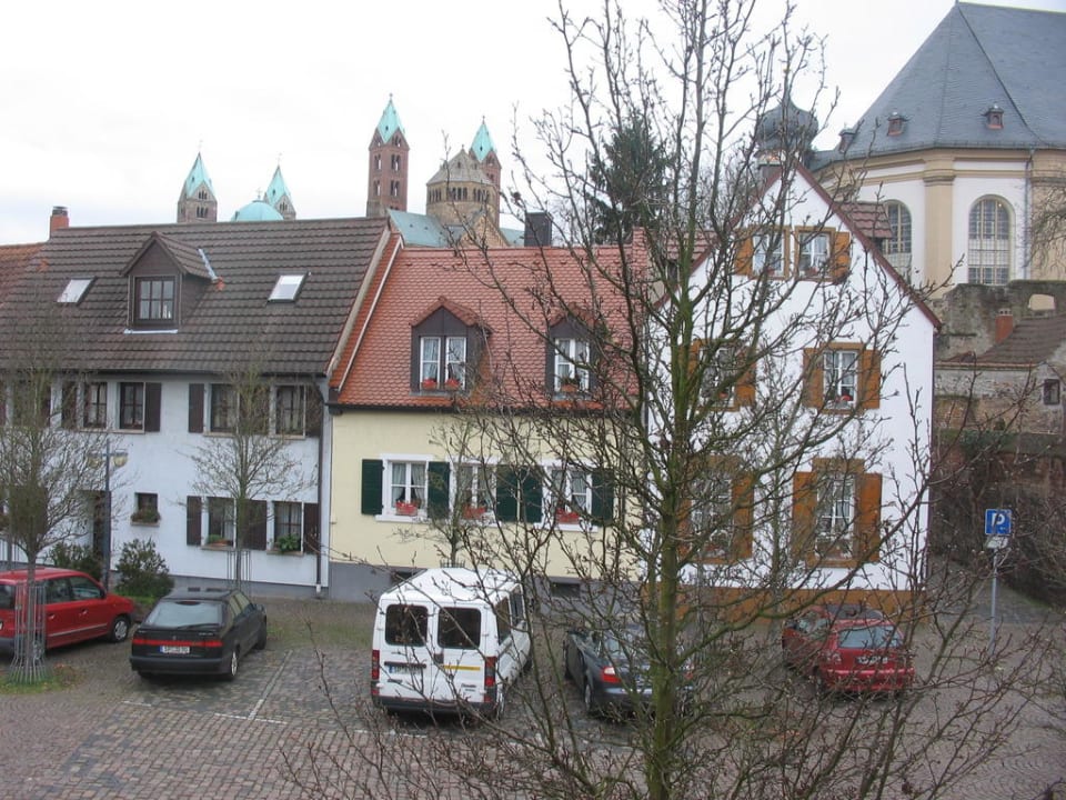 Blick auf den Holzmarkt und den Dom Hotel Kutscherhaus