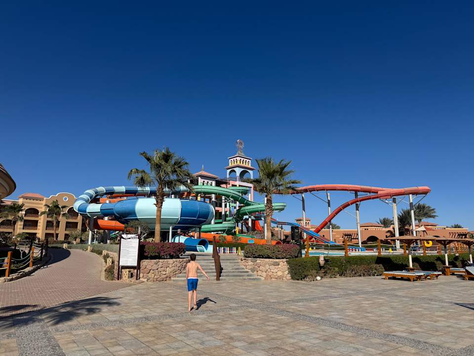 Pool Charmillion Gardens Aquapark