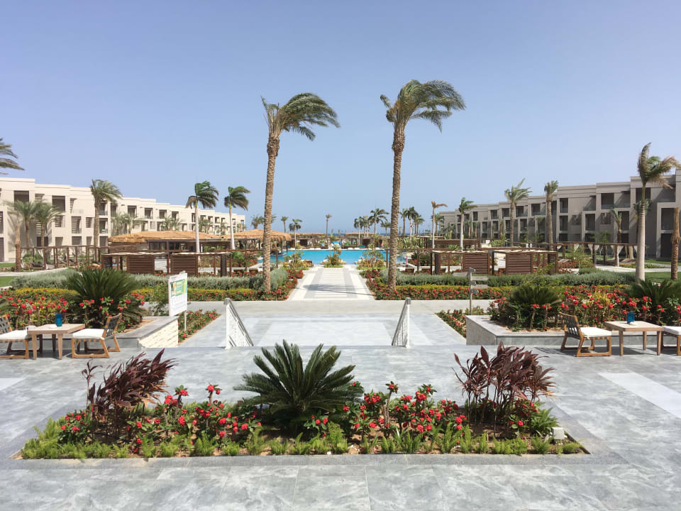 Außenansicht Steigenberger Resort Ras Soma