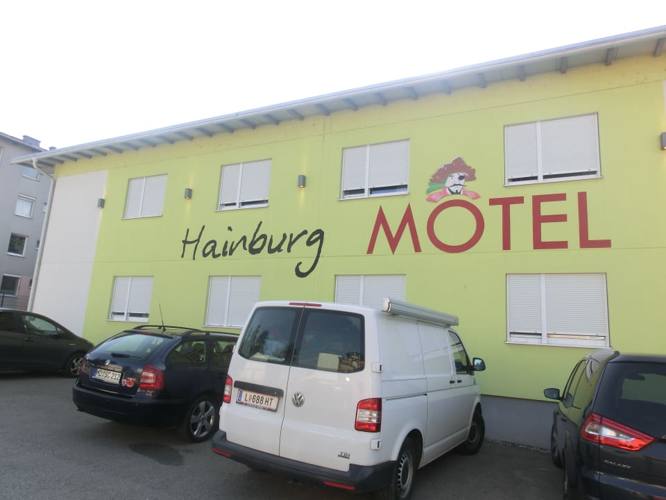 Außenansicht el pirata motel Hainburg