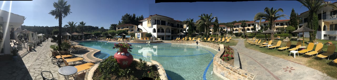 Pool Hotel Chrousso Village