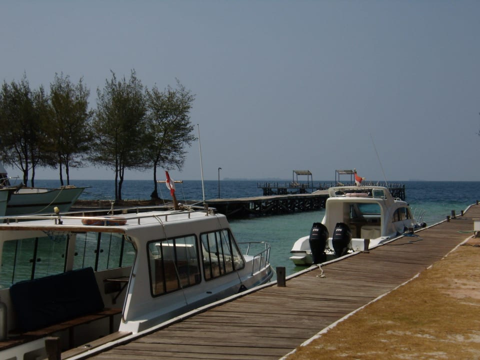 Bootssteg Kura Kura Resort