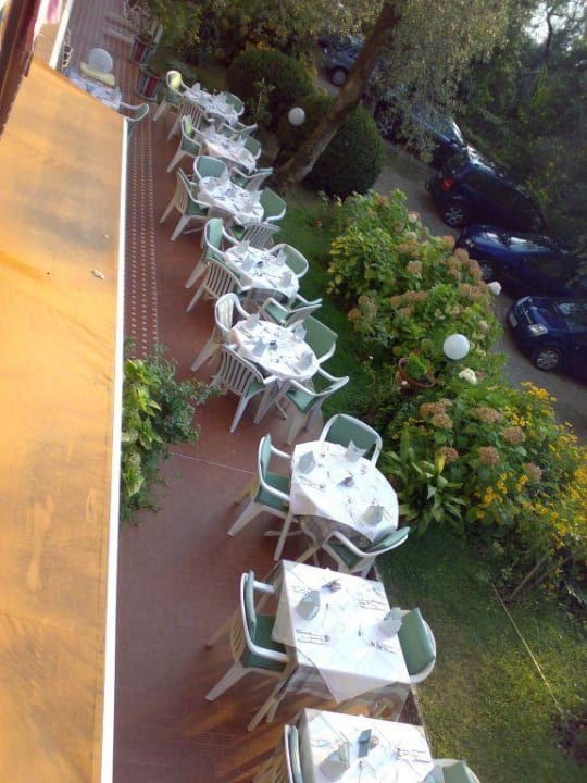 Blick auf die Terrasse Villa Tiziana Hotel Monaco Tiziana