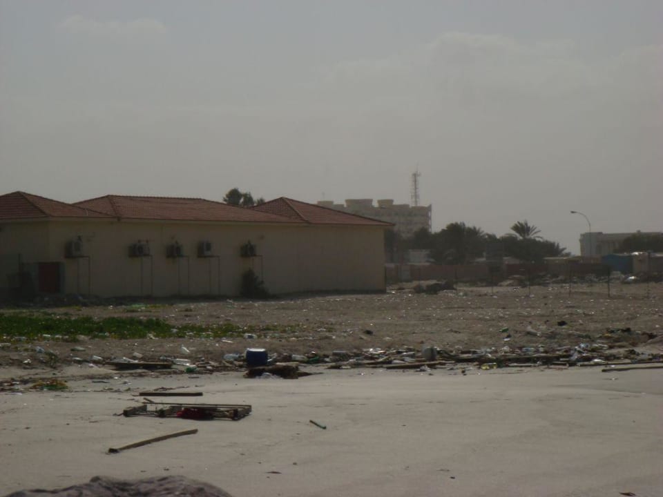 Direkt hinter dem Umm Al Quwain Beach Hotel Umm Al Quwain Beach Hotel