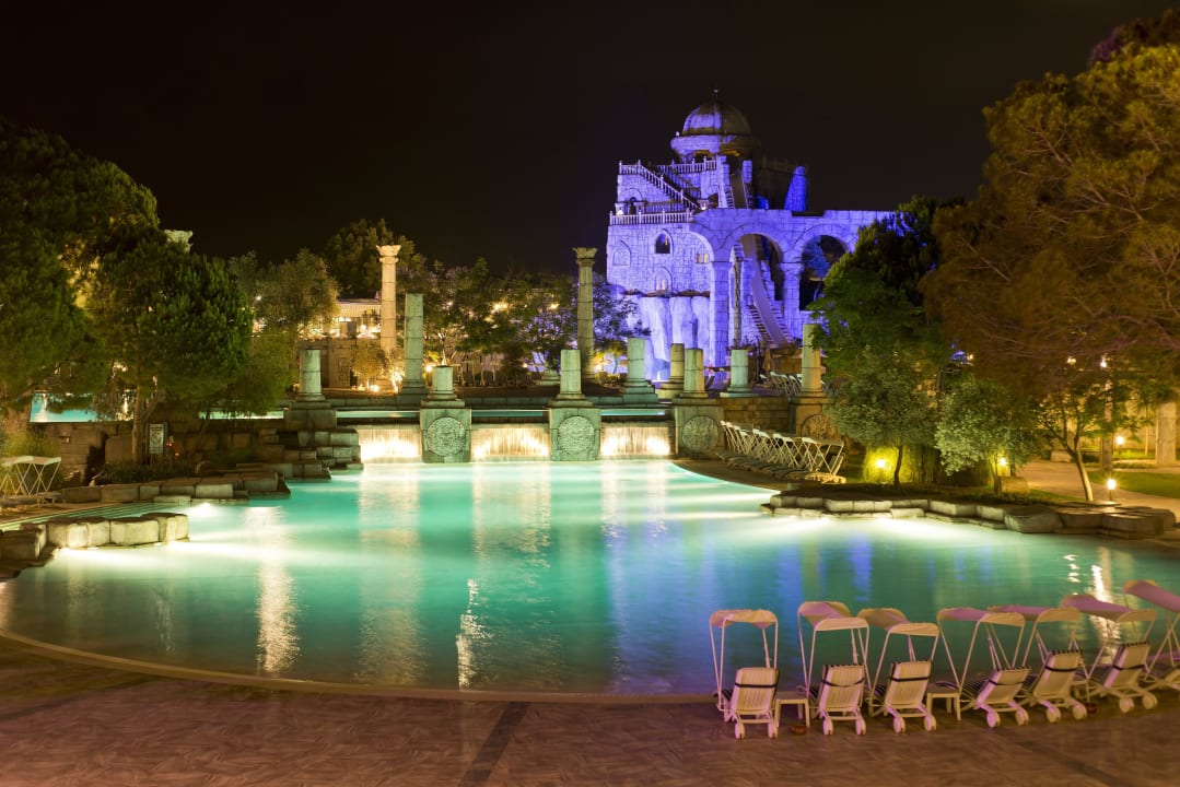 O-Pool Xanadu Resort Hotel