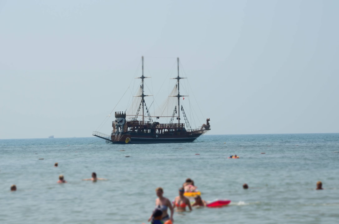 Piratenschiff Seaden Corolla Hotel