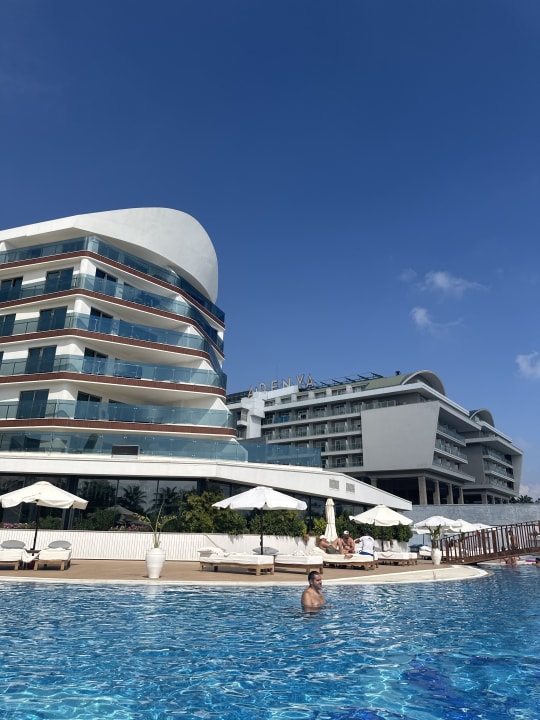 Pool Rubi Platinum Sign