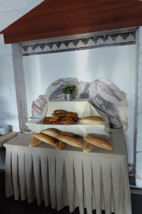 Gastro Costa Luvi Hotel