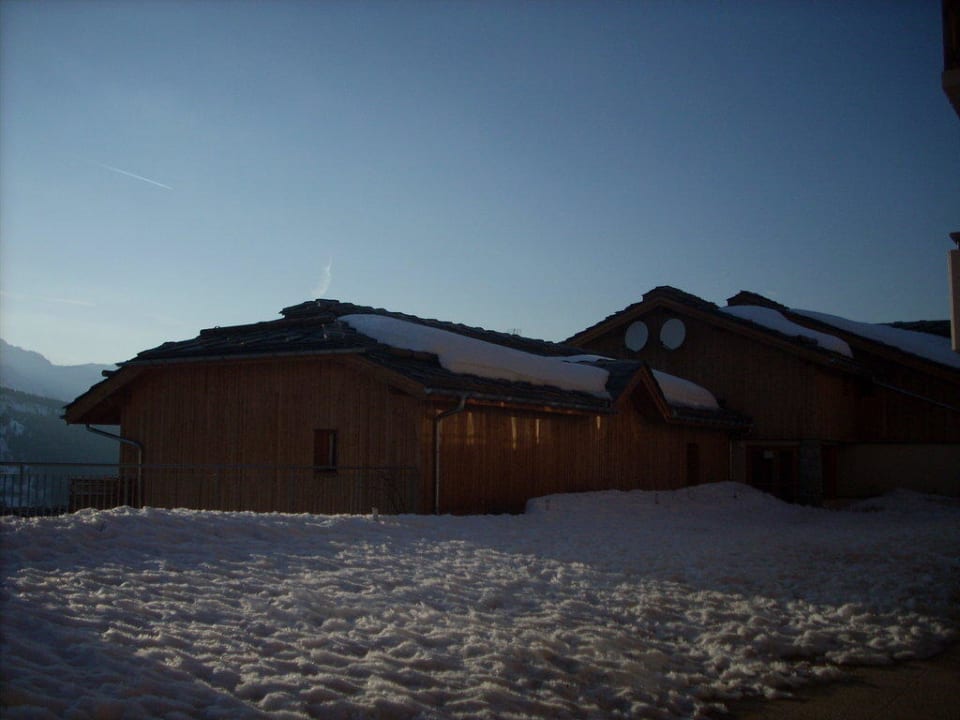 Häuser am Hang Privilège Resort Le Grand Panorama 2