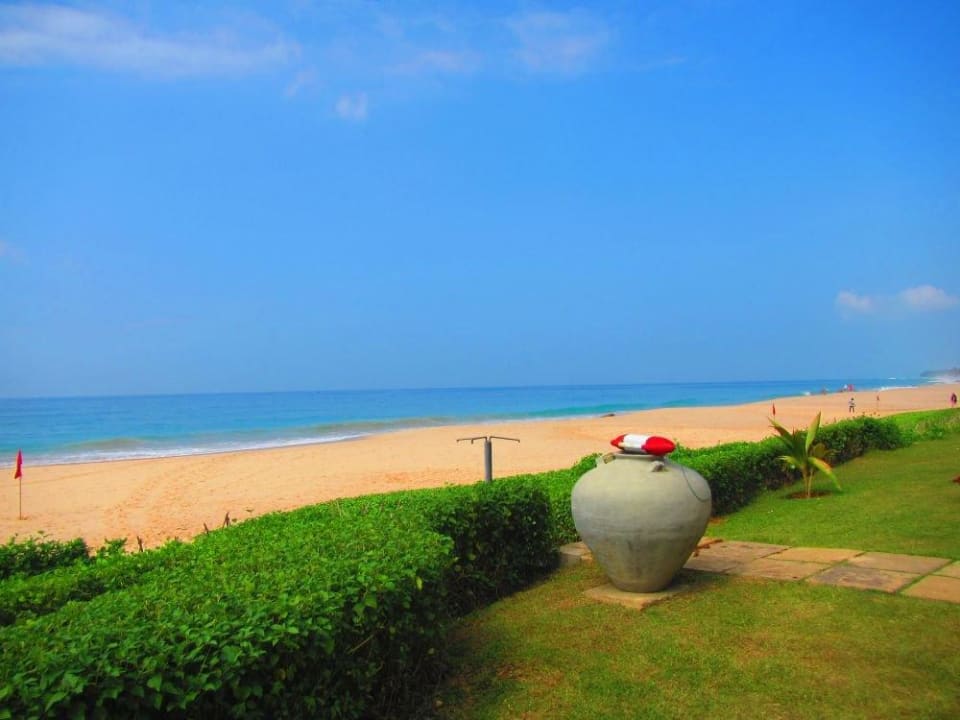 Strand The Long Beach Resort